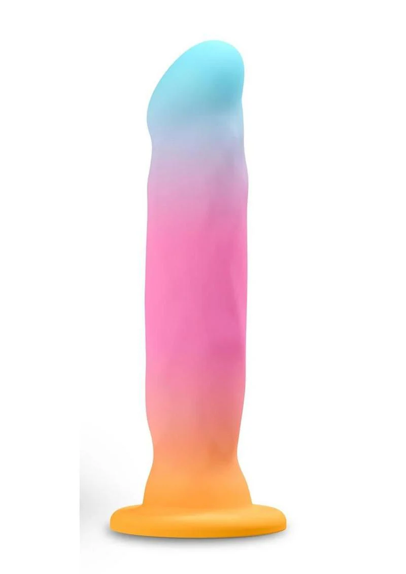 Avant Golden Dawn Artisan Silicone Dildo - Image 3