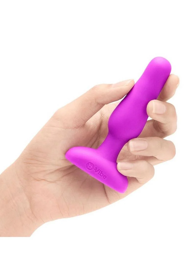 b-Vibe Novice Silicone Anal Plug - Image 2