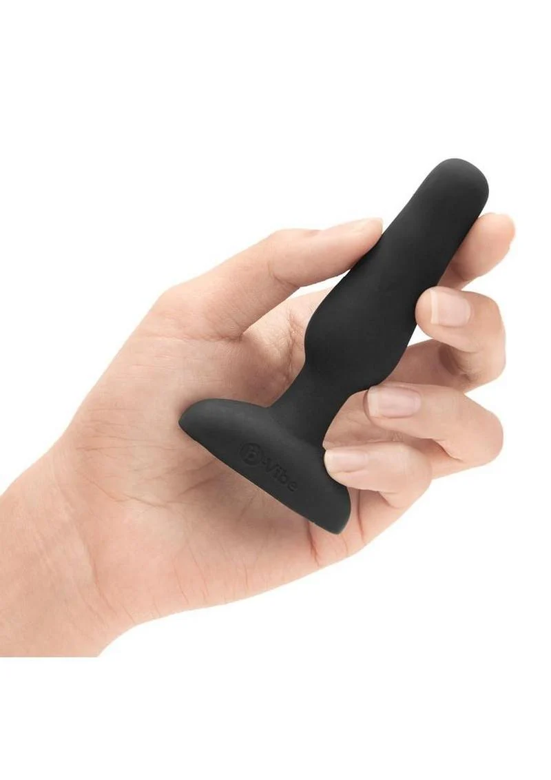 b-Vibe Novice Silicone Anal Plug - Image 5