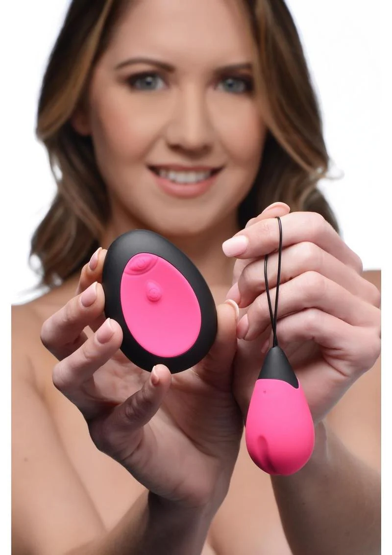 Bang! 10x Rechargeable Silicone Vibrating Egg With Remote Control - Image 9