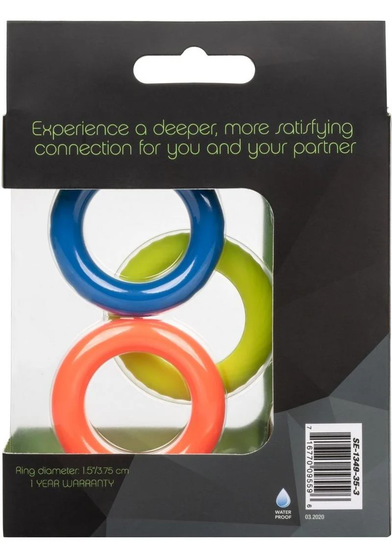 CalExotics Link Up Ultra Soft Climax Silicone Cock Ring - Image 4