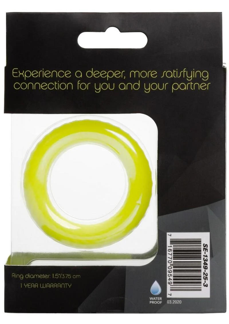CalExotics Link Up Ultra Soft Edge Silicone Cock Ring - Image 4