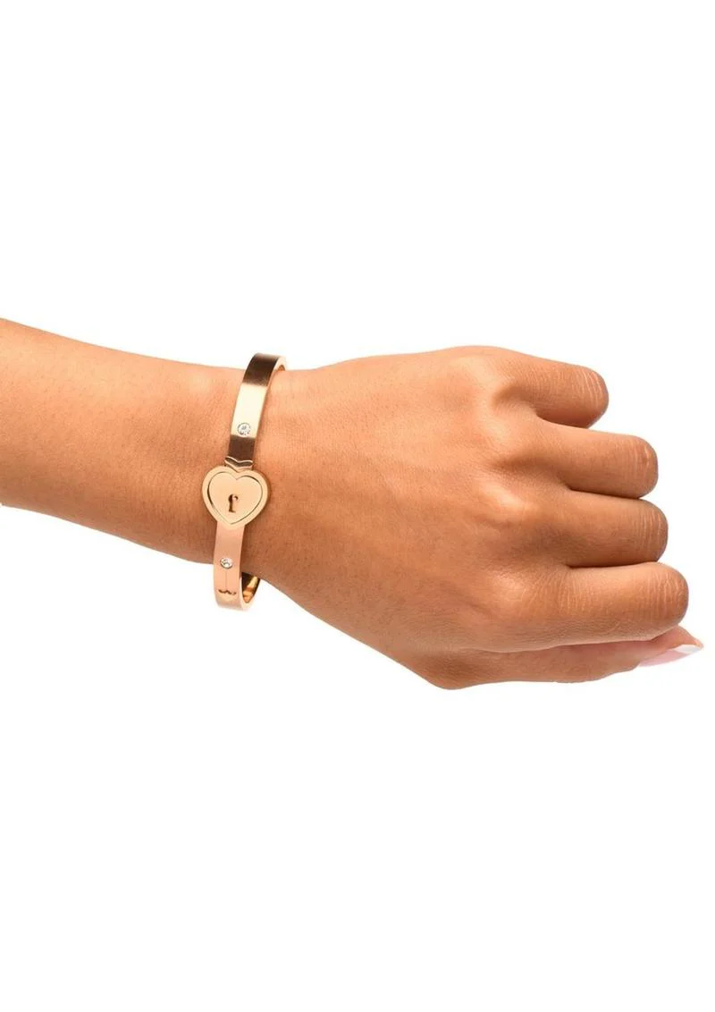 Cuffed Locking Bracelet And Key Necklace Rose Gold - Image 3