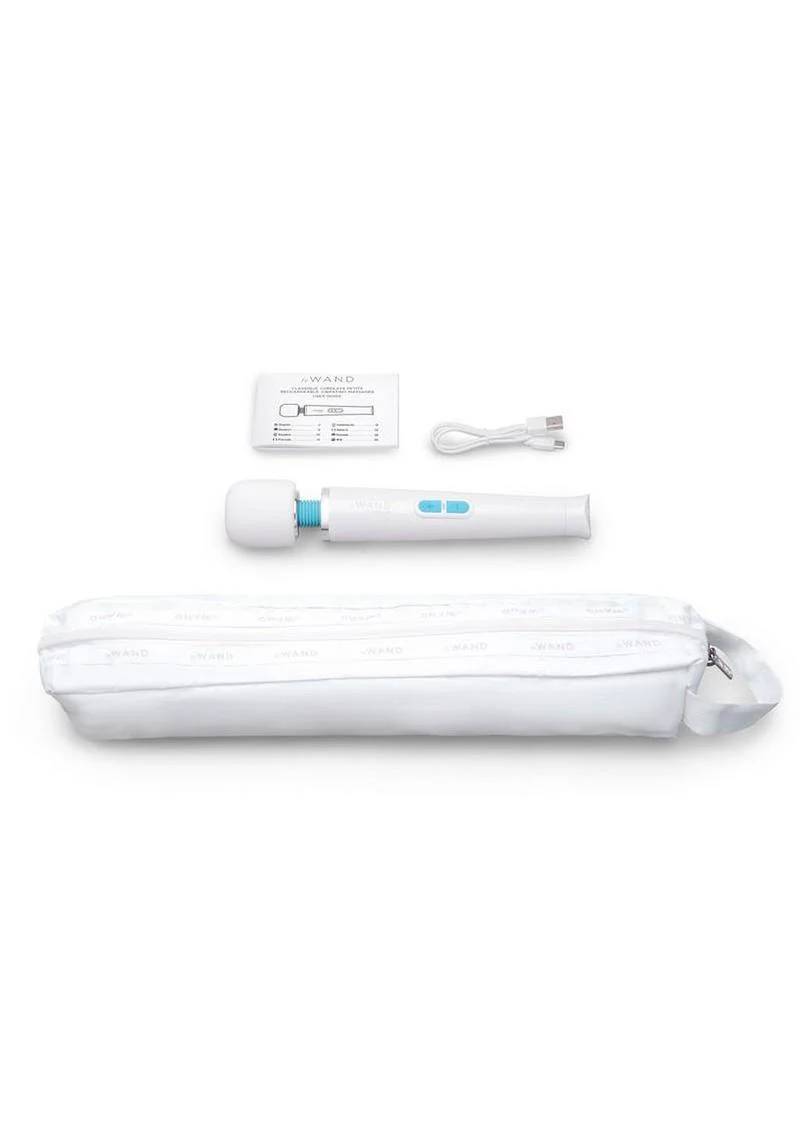 Le Wand Classique Petite Massager - Image 3