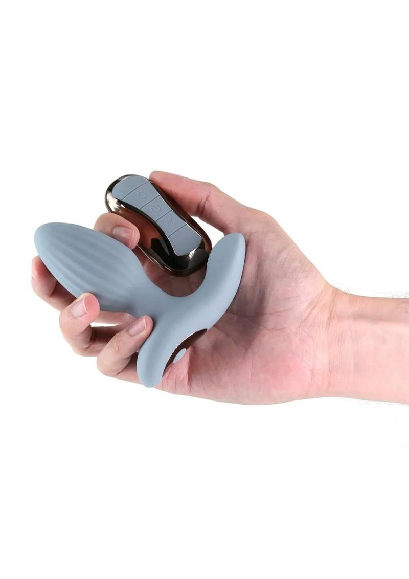 Renegade Summit Gyrating Plug with Remote - Image 2
