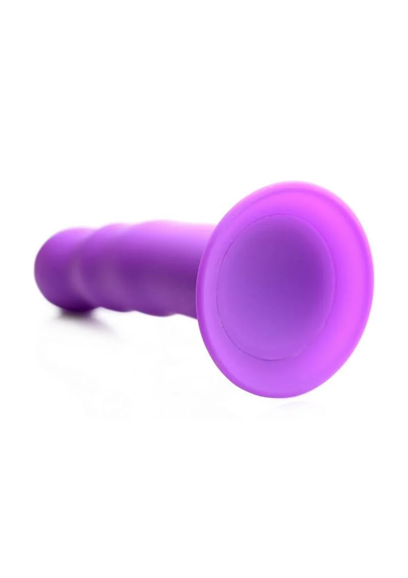 Squeeze It Squeezable Wavy And Harness Compatible Silicone Dildo - Image 2